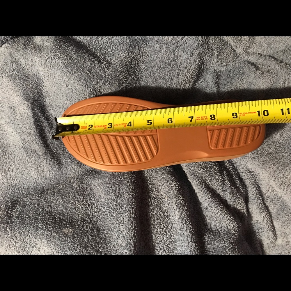 Shoes - Picture 4 of 5